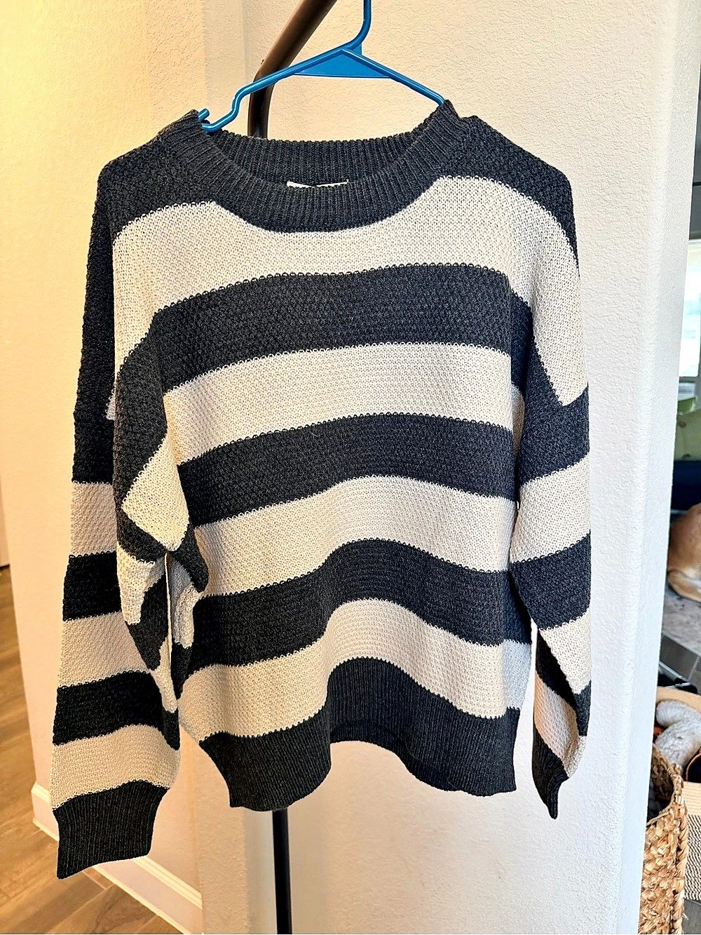 Zenana Striped Acrylic Sweater in Black & Cream Size Medium NWT